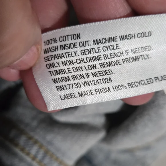 NWT Wild Fable Oversized Distressed Classic Denim Jacket Size L - Picture 6 of 11